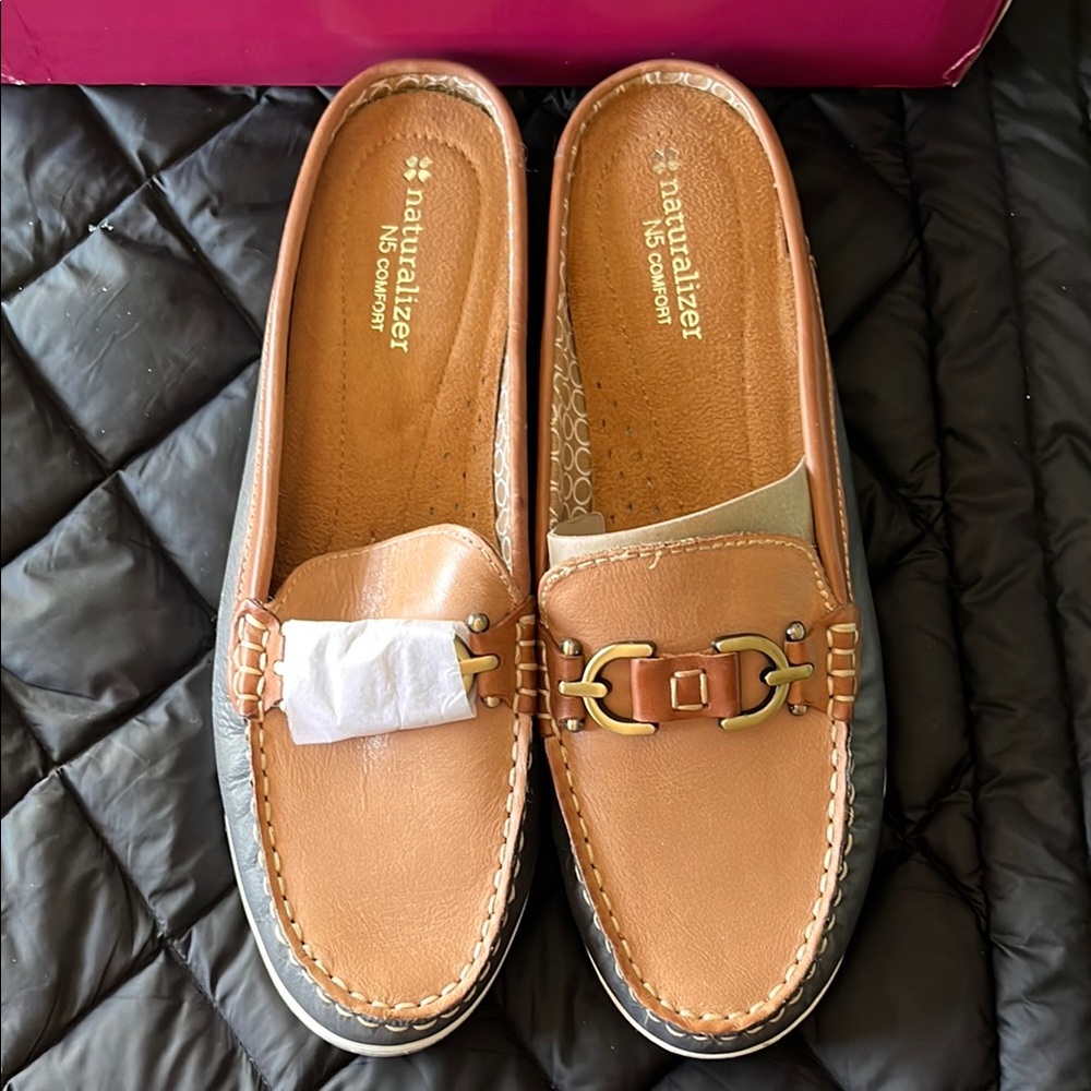 NIB Naturalizer Hutton leather mule 9